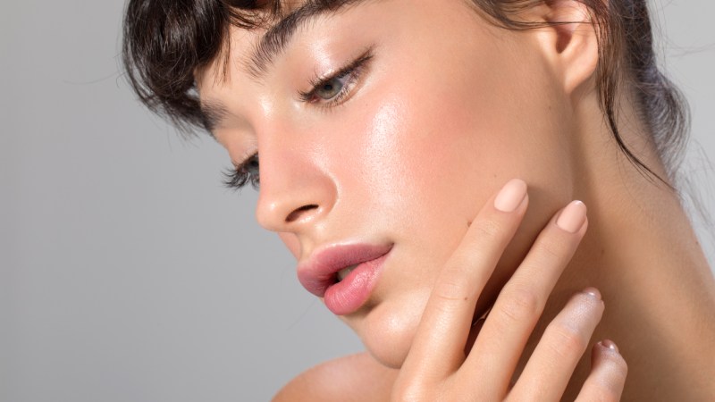 Dry Skin? Here’s 10 Cream Cosmetics for a Dewy Skin Finish This Winter